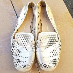 Vince Camuto Signature Gold Espadrilles Shoes 6